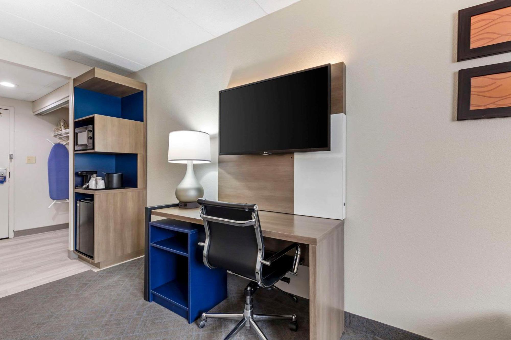 Comfort Inn Herndon-Reston Esterno foto